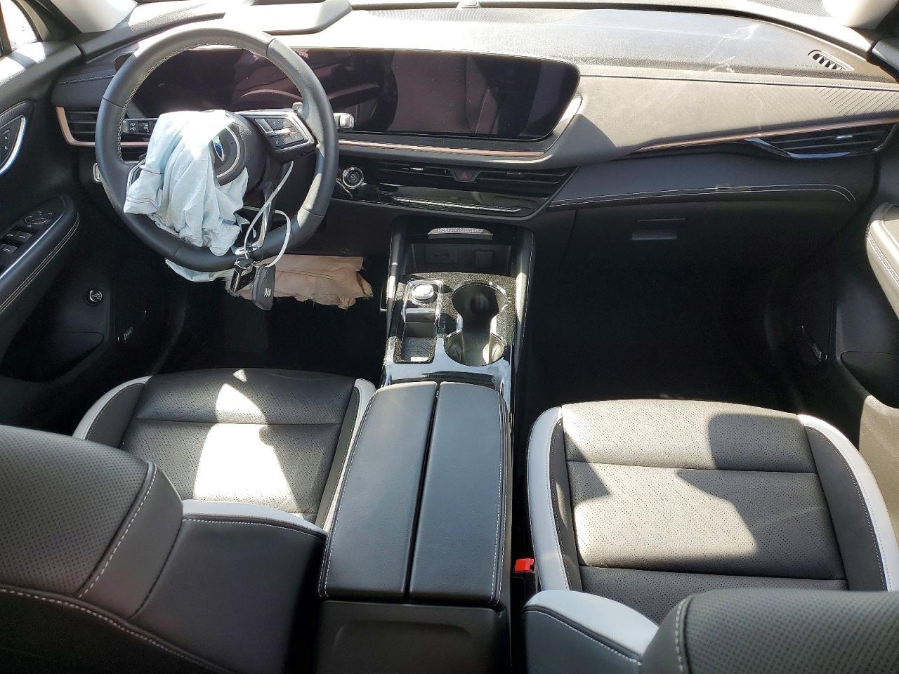 2024 BUICK ENVISION ESSENCE photo 15