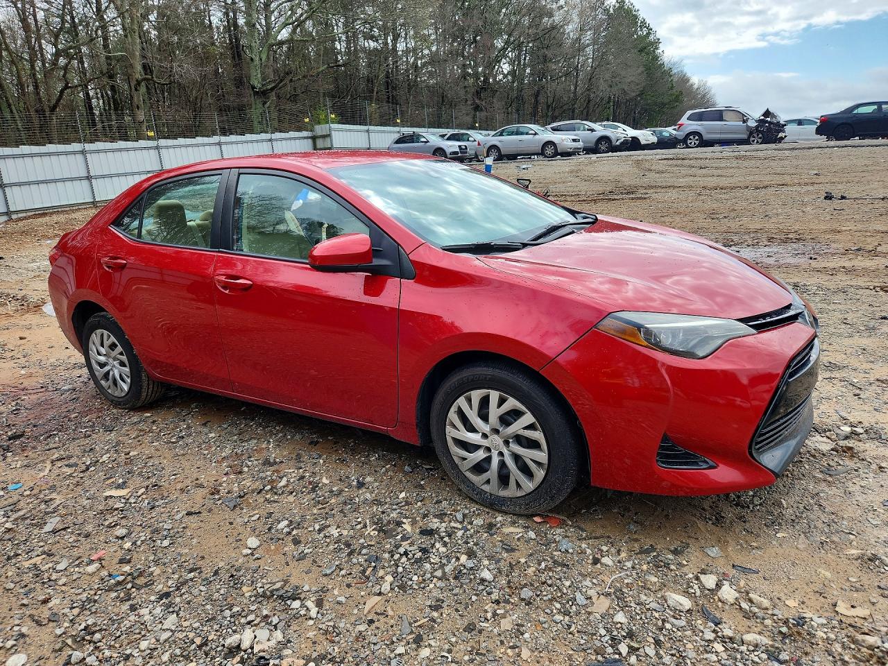 2017 TOYOTA COROLLA LE photo 4