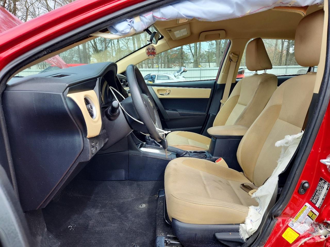 2017 TOYOTA COROLLA LE photo 7