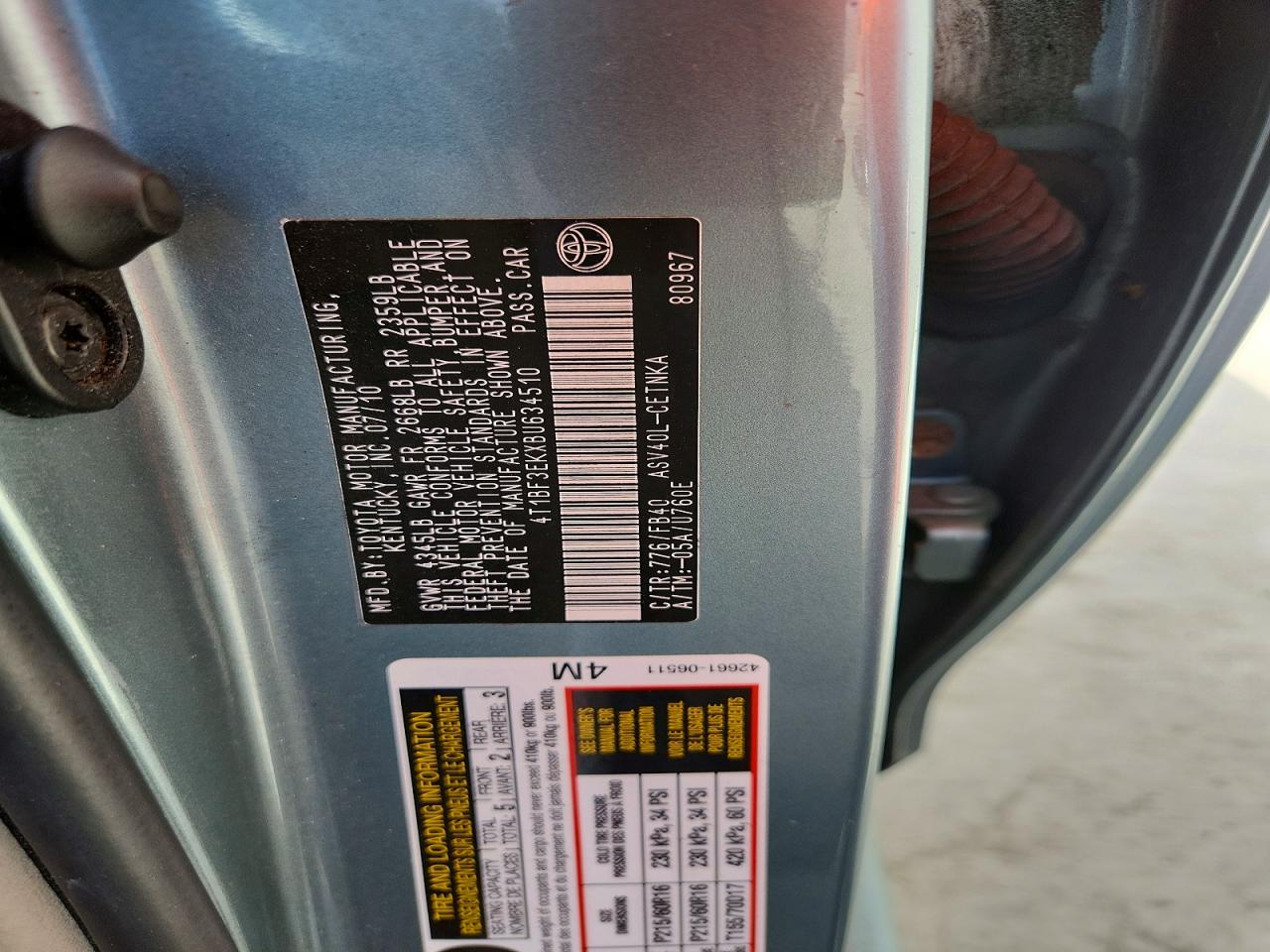 2011 TOYOTA CAMRY LE photo 12