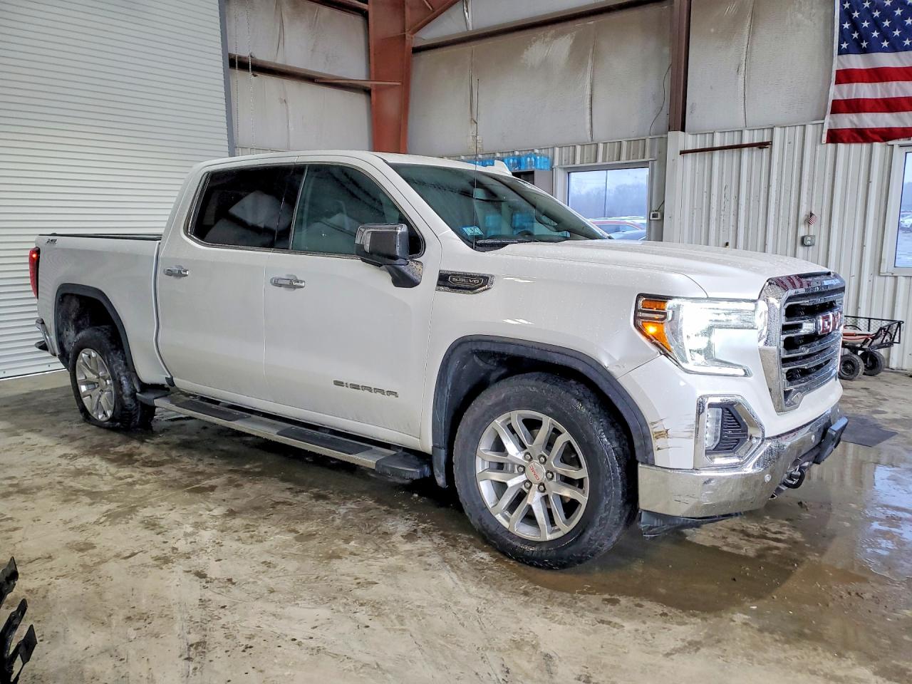 2021 GMC SIERRA K1500 SLT photo 4