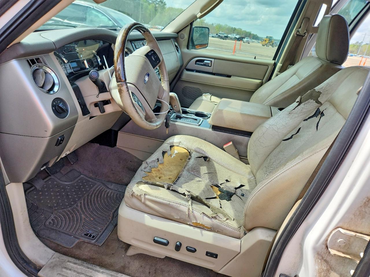 2011 FORD EXPEDITION LIMITED photo 13