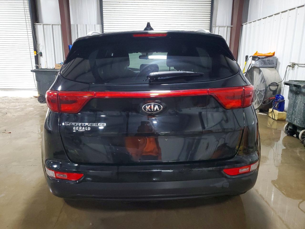 2017 KIA SPORTAGE LX photo 6