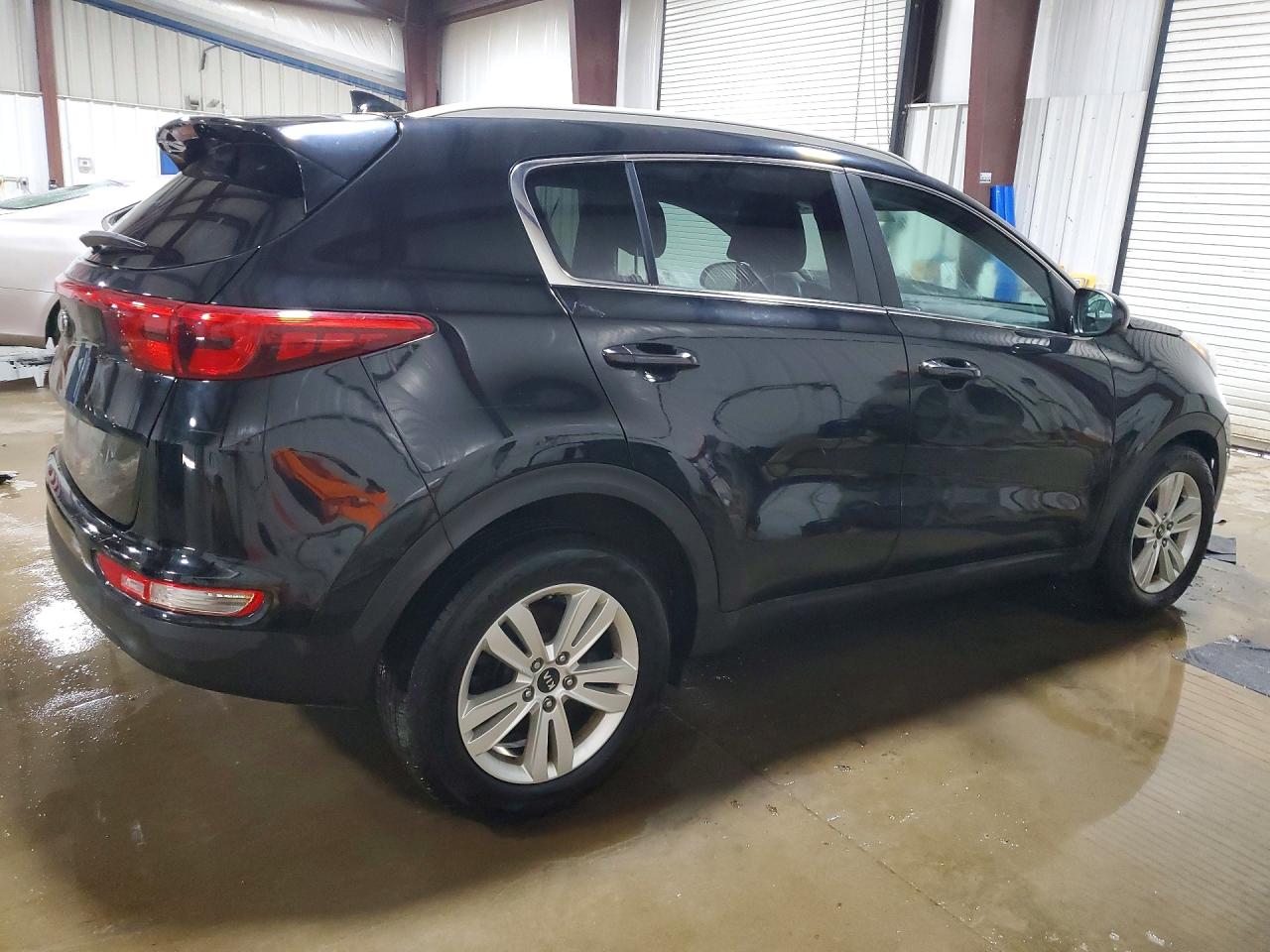2017 KIA SPORTAGE LX photo 3