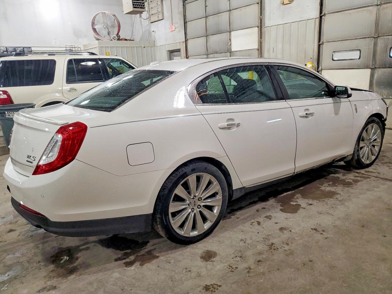 2014 LINCOLN MKS photo 5