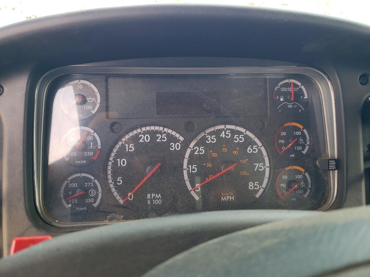 2016 FREIGHTLINER M2 106 MEDIUM DUTY photo 15