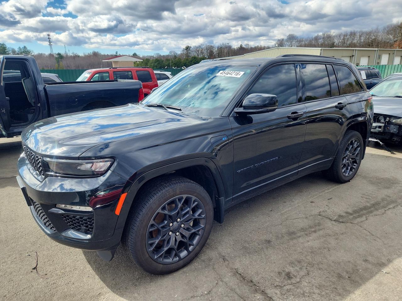 2023 JEEP GRAND CHEROKEE
