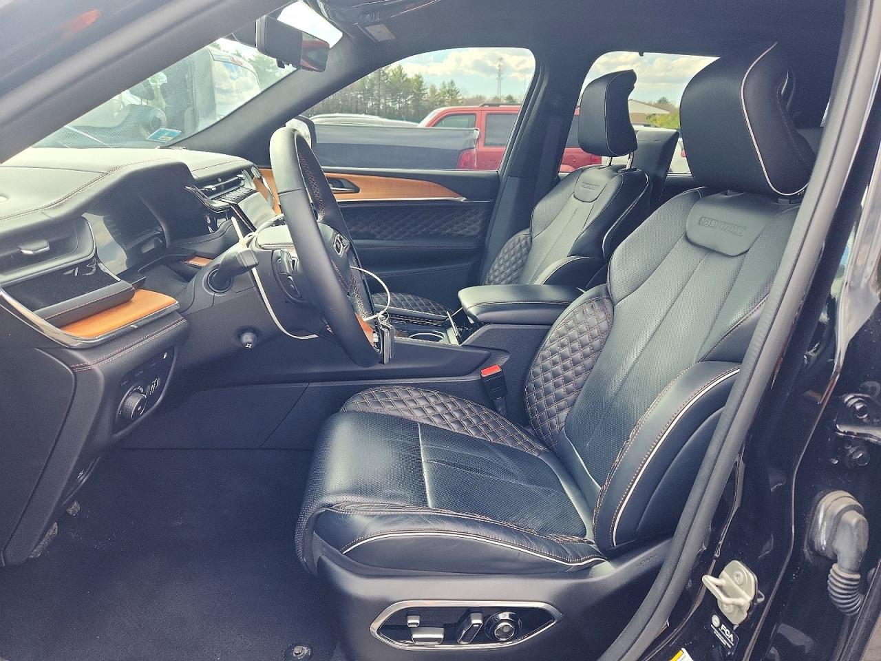 2023 JEEP GRAND CHEROKEE SUMMIT 4XE photo 19