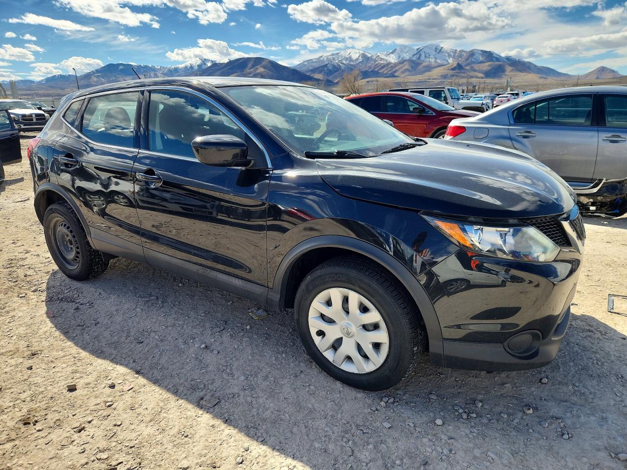 2018 NISSAN ROGUE SPORT S photo 4