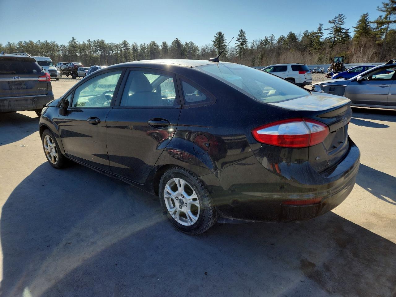 2015 FORD FIESTA SE photo 3