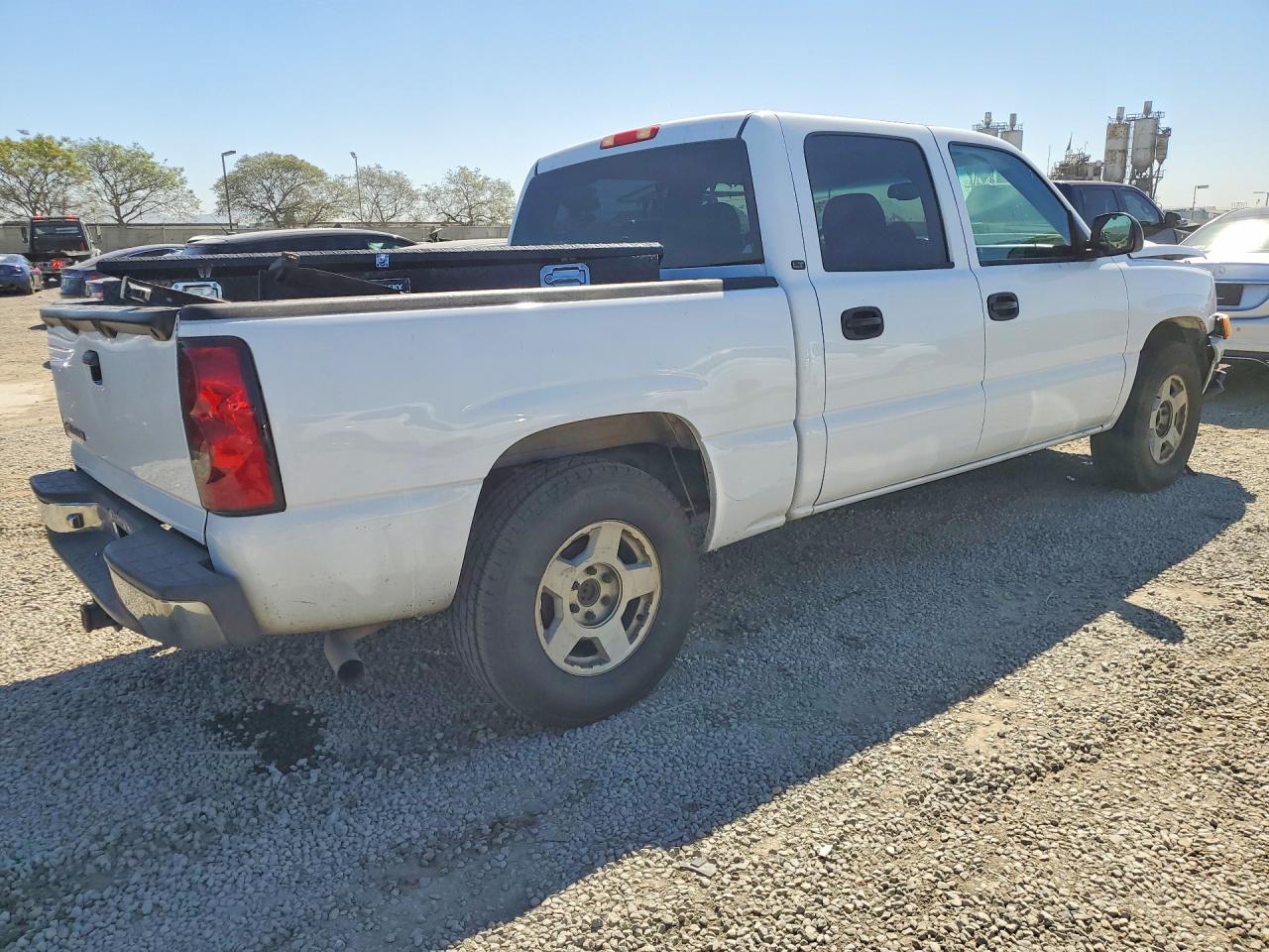 2006 CHEVROLET SILVERADO C1500 photo 3