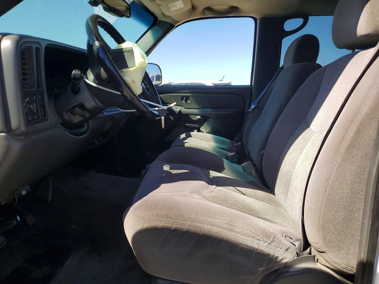 2006 CHEVROLET SILVERADO C1500 photo 7