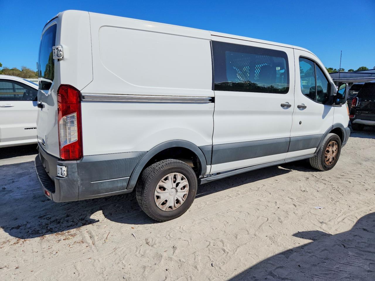 2017 FORD TRANSIT 250 DELIVERY VAN photo 3