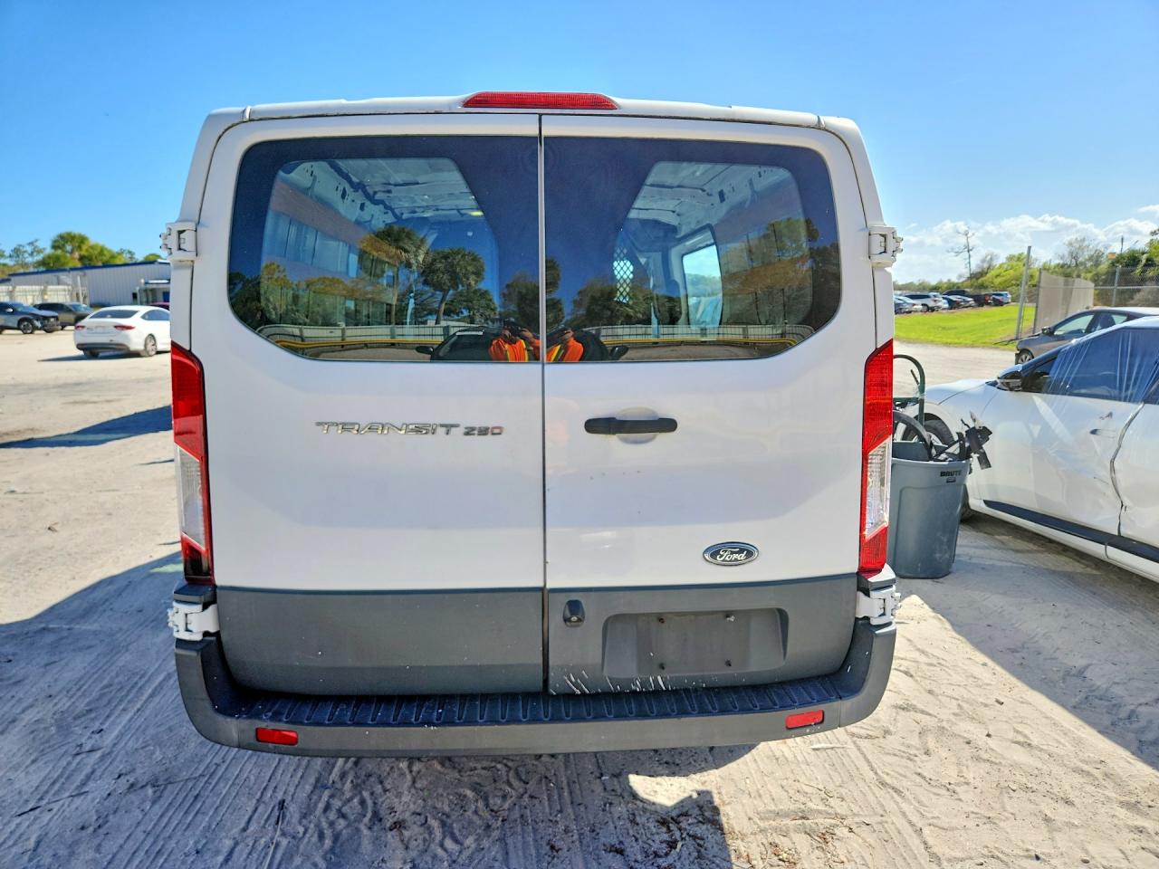 2017 FORD TRANSIT 250 DELIVERY VAN photo 6