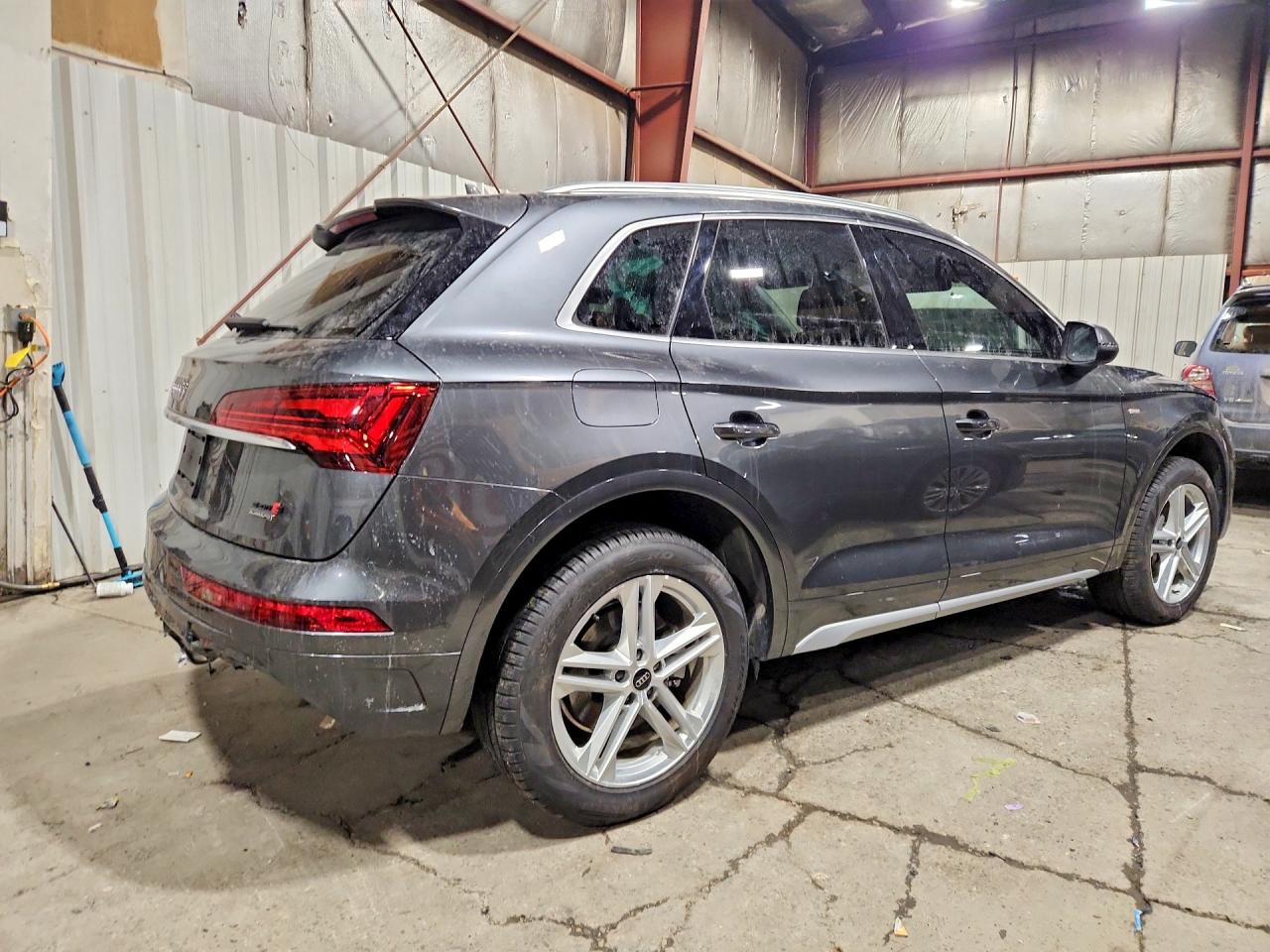 2025 AUDI Q5 photo 5