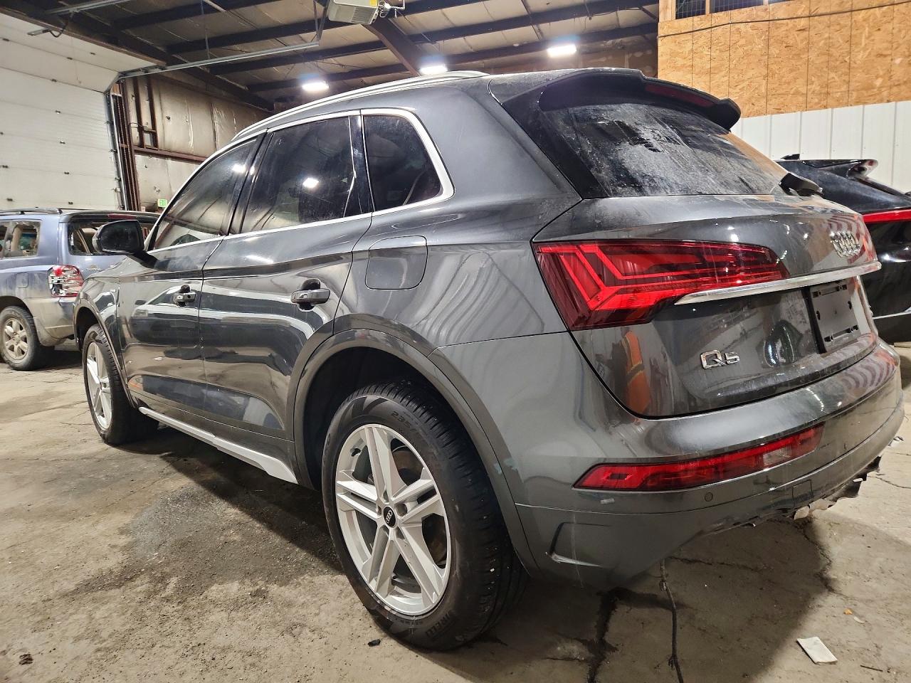 2025 AUDI Q5 photo 3