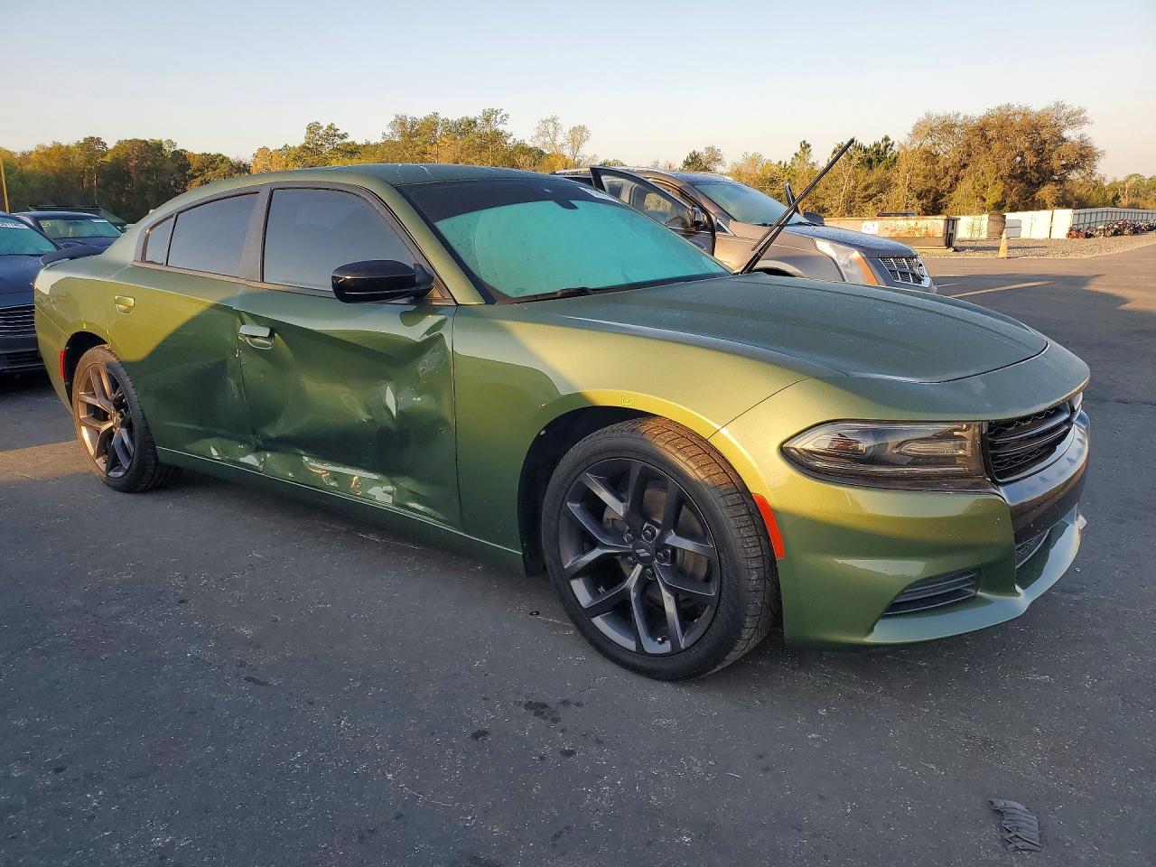 2020 DODGE CHARGER SXT photo 7