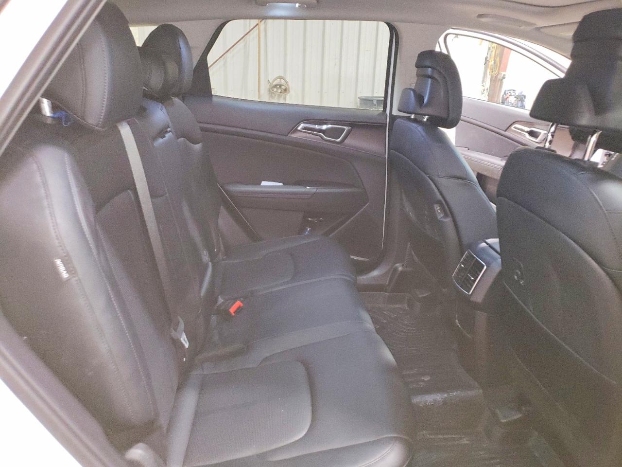 2026 KIA SPORTAGE EX photo 31