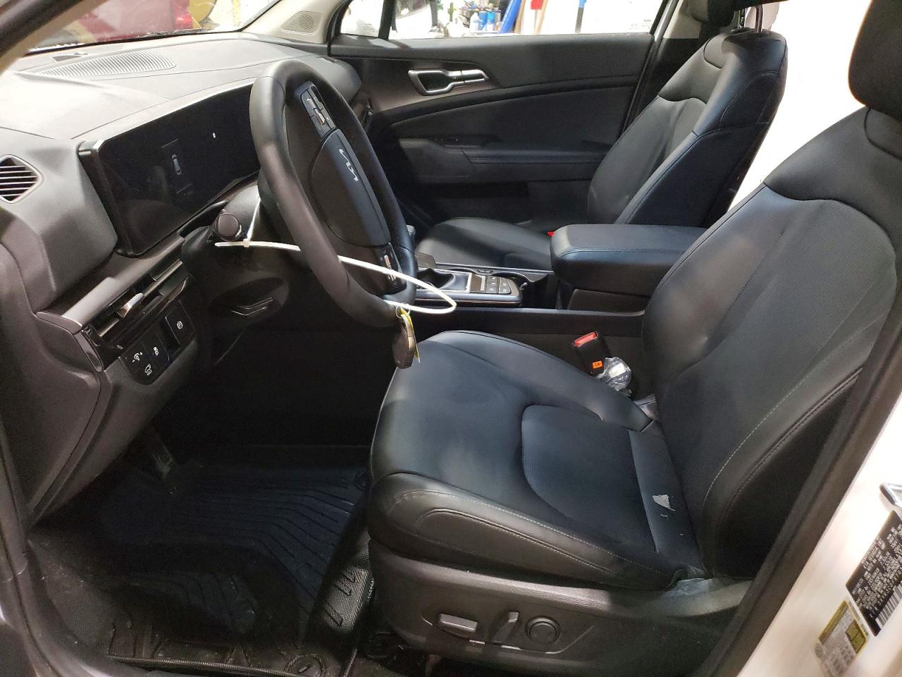 2026 KIA SPORTAGE EX photo 19