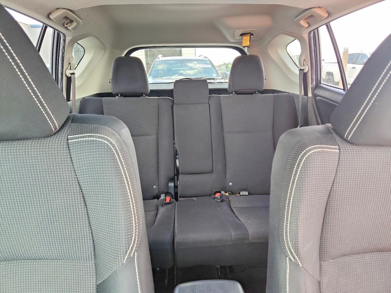 2016 TOYOTA RAV4 XLE photo 19
