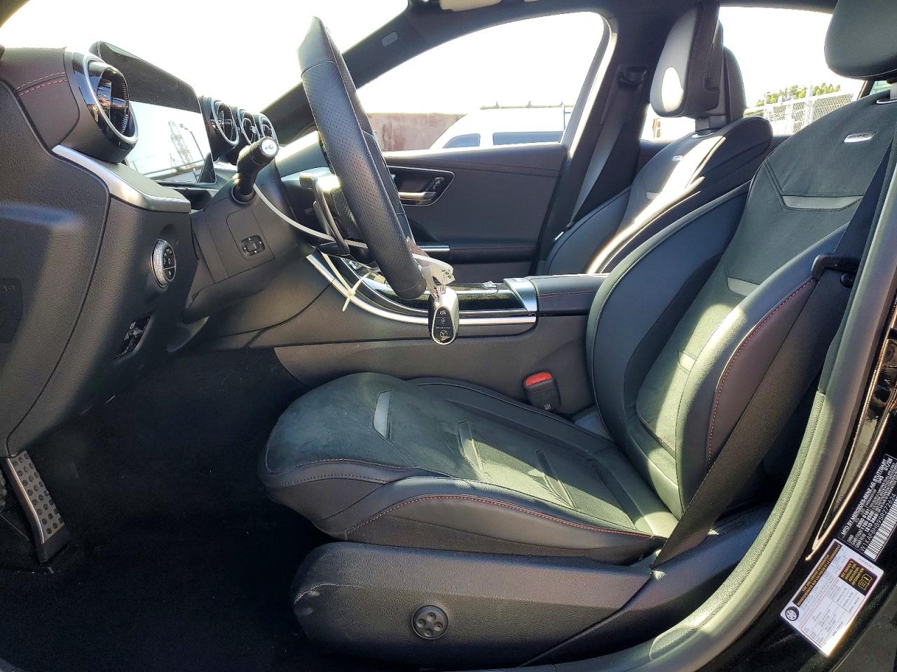 2025 MERCEDES-BENZ C 43 AMG photo 19