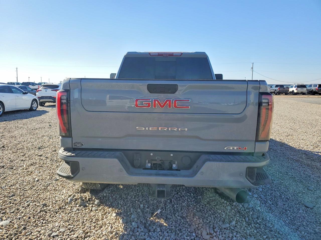 2025 GMC SIERRA K2500 AT4 photo 11