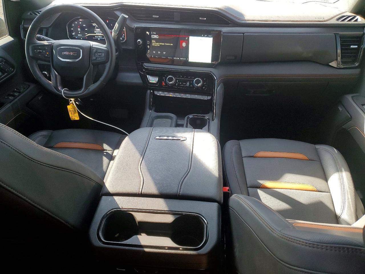 2025 GMC SIERRA K2500 AT4 photo 15