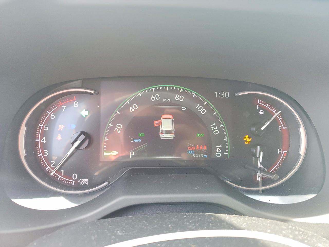 2024 TOYOTA RAV4 XLE PREMIUM photo 9
