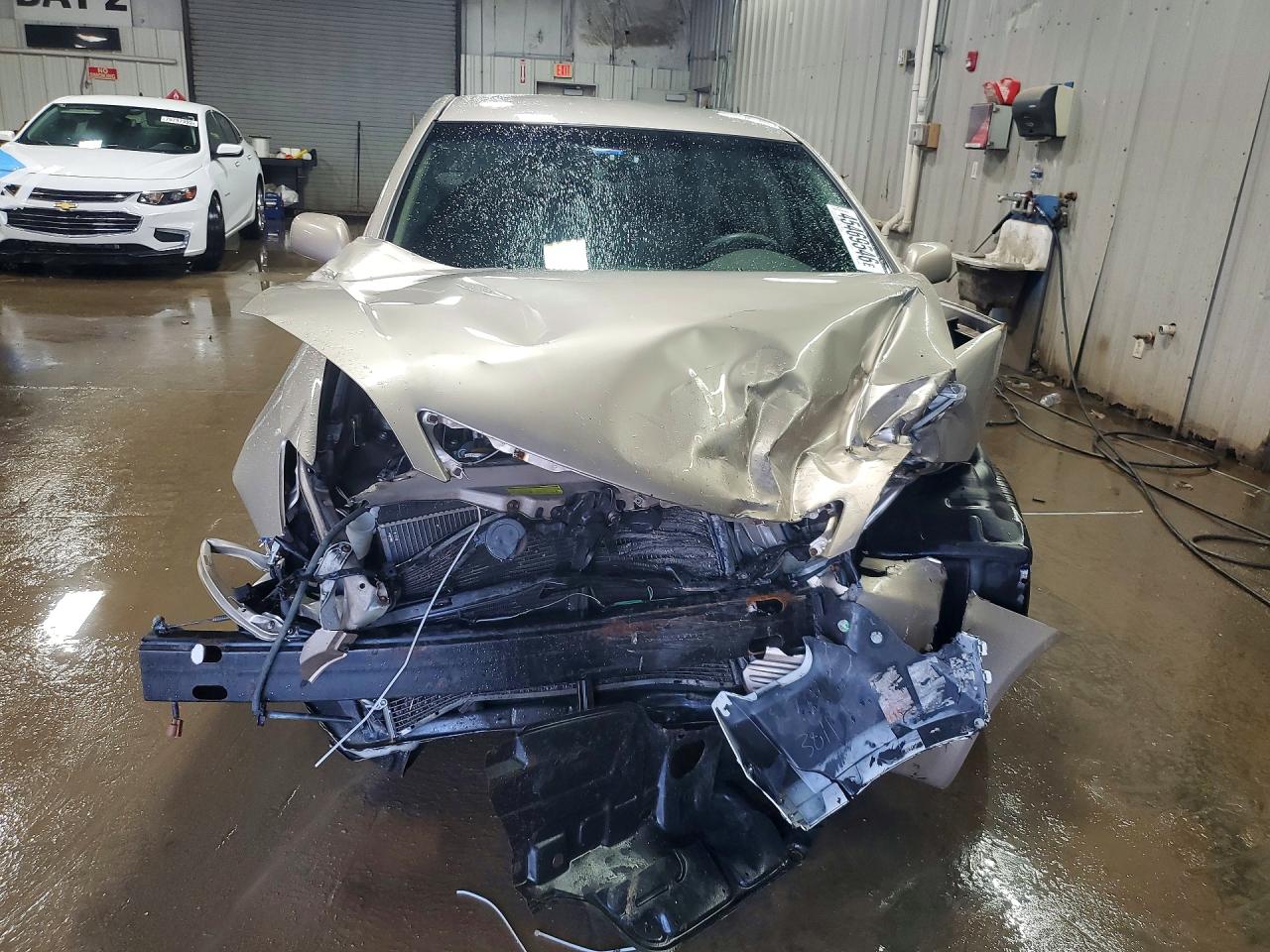 2005 TOYOTA CAMRY LE photo 5