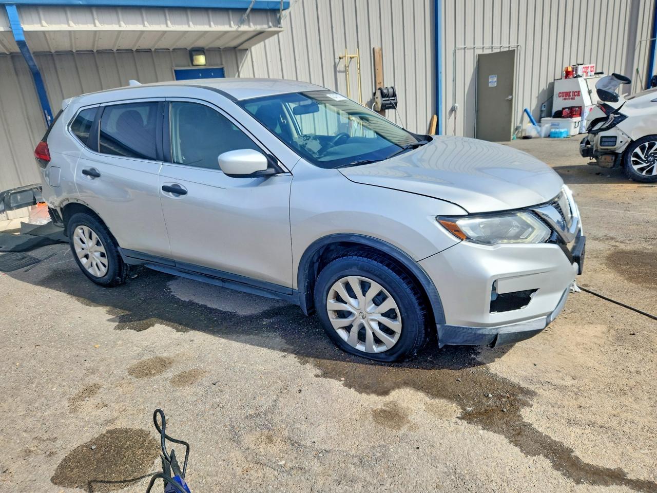 2017 NISSAN ROGUE S photo 10