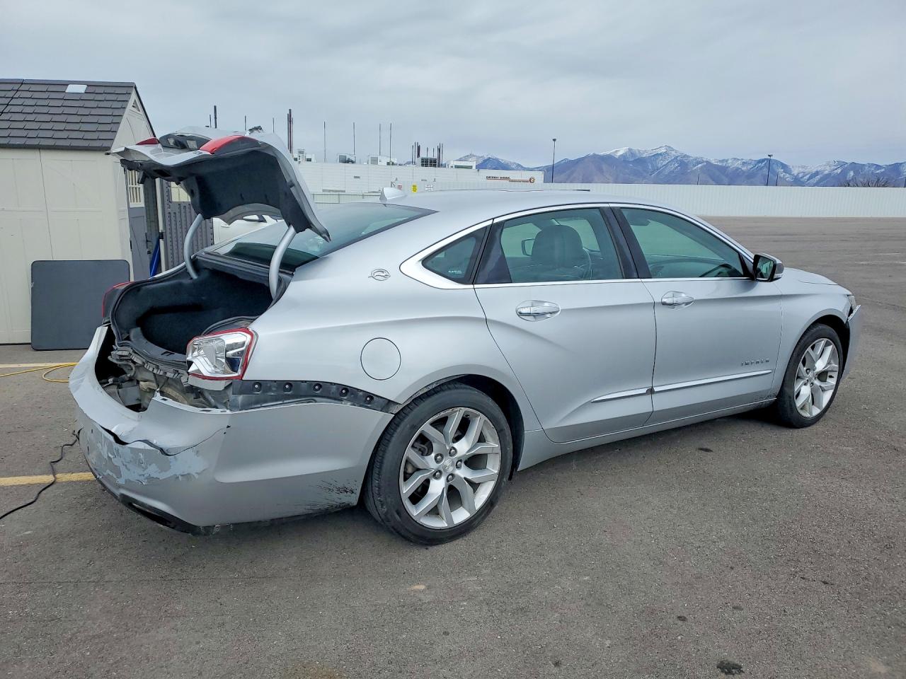 2014 CHEVROLET IMPALA LTZ photo 3