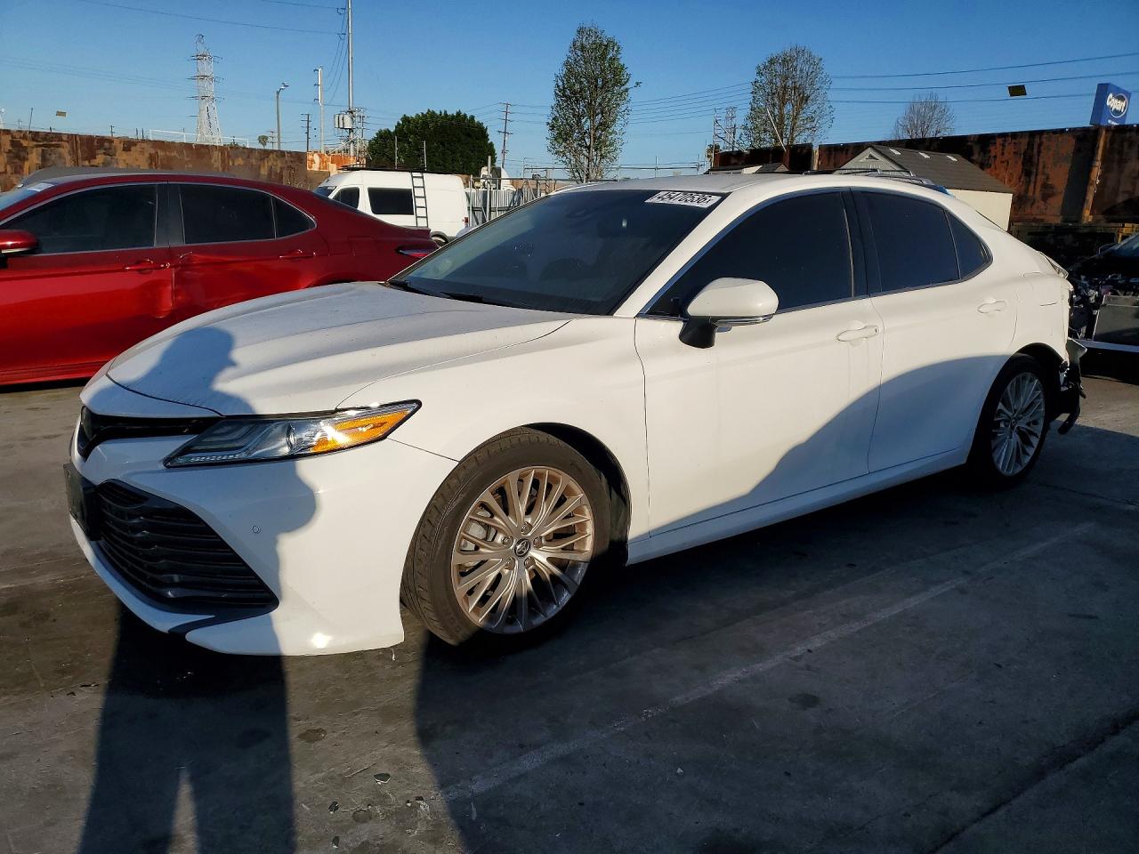 2018 TOYOTA CAMRY