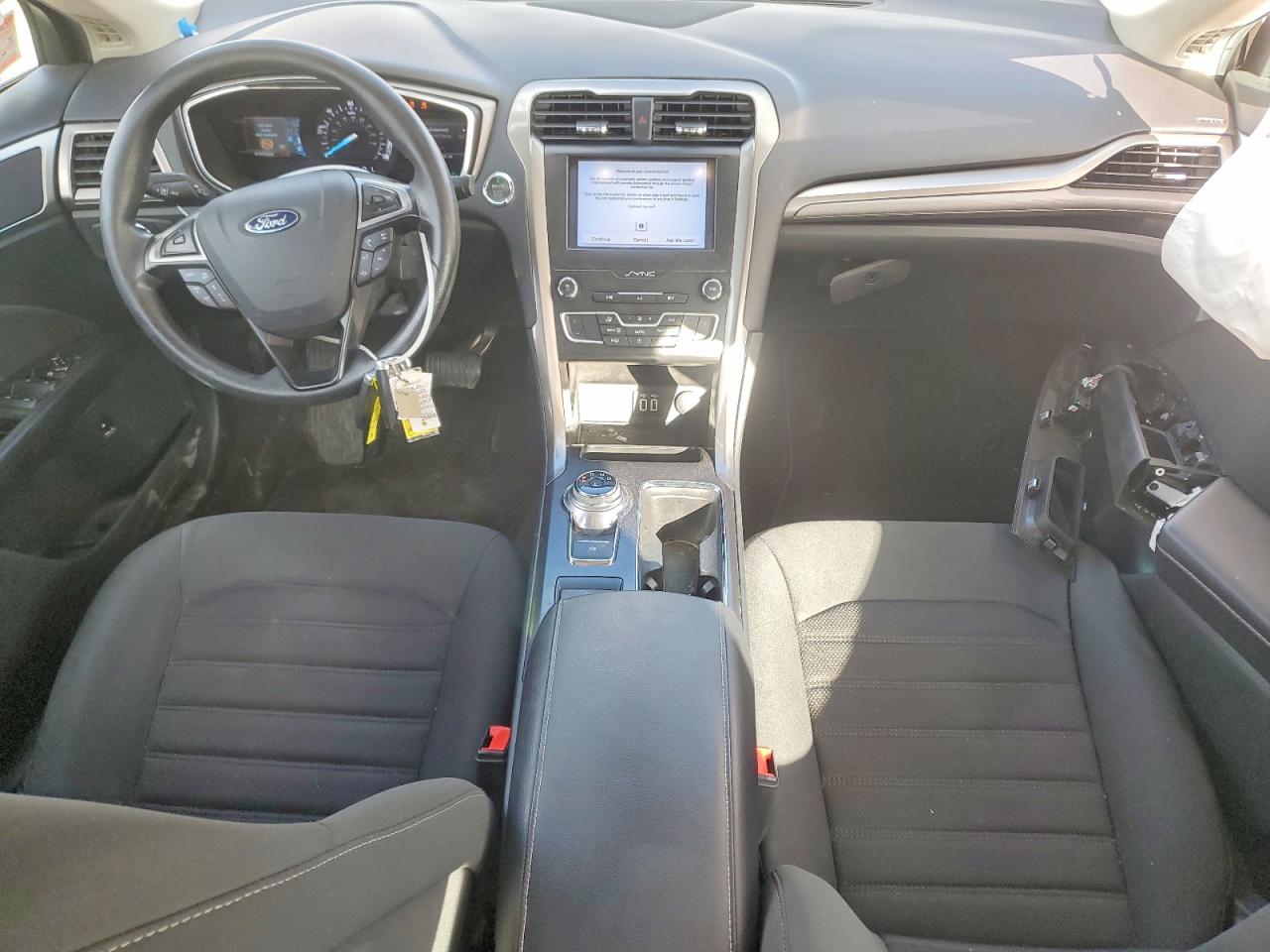 2019 FORD FUSION SE photo 8
