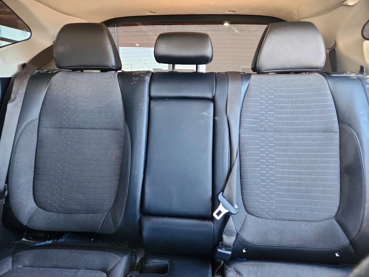 2021 KIA SELTOS S photo 19