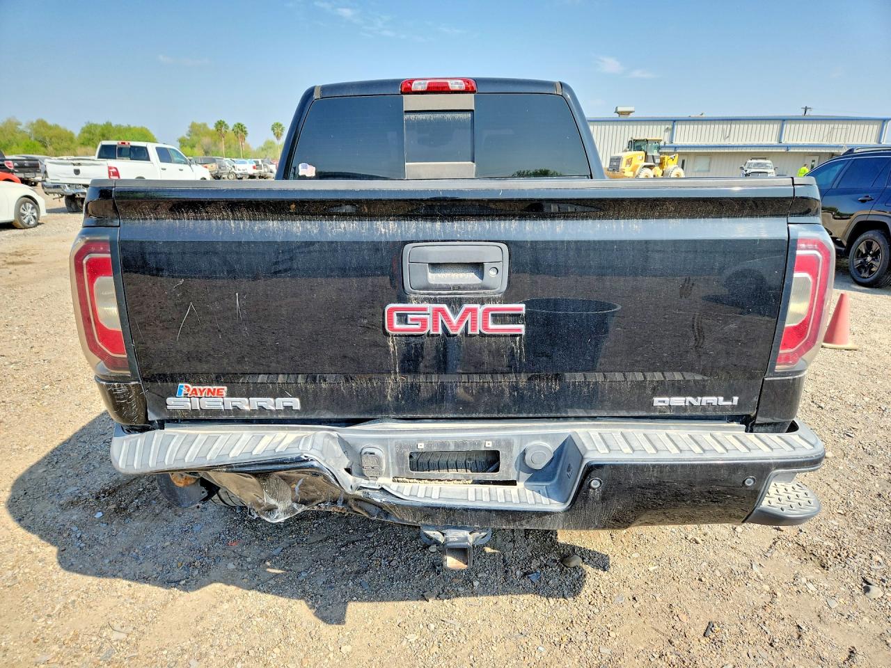 2017 GMC SIERRA K1500 DENALI photo 16