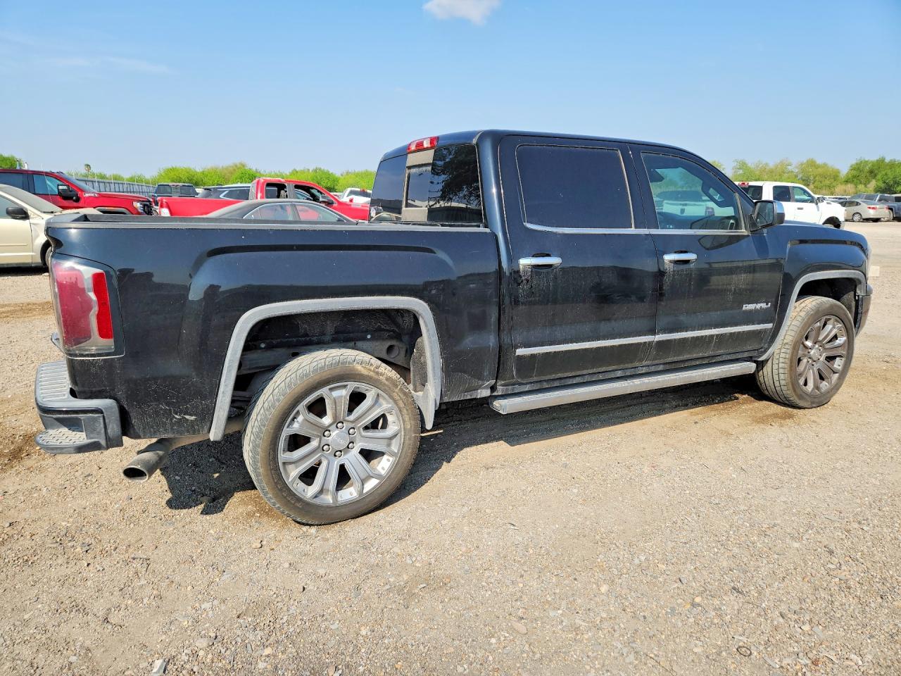 2017 GMC SIERRA K1500 DENALI photo 7