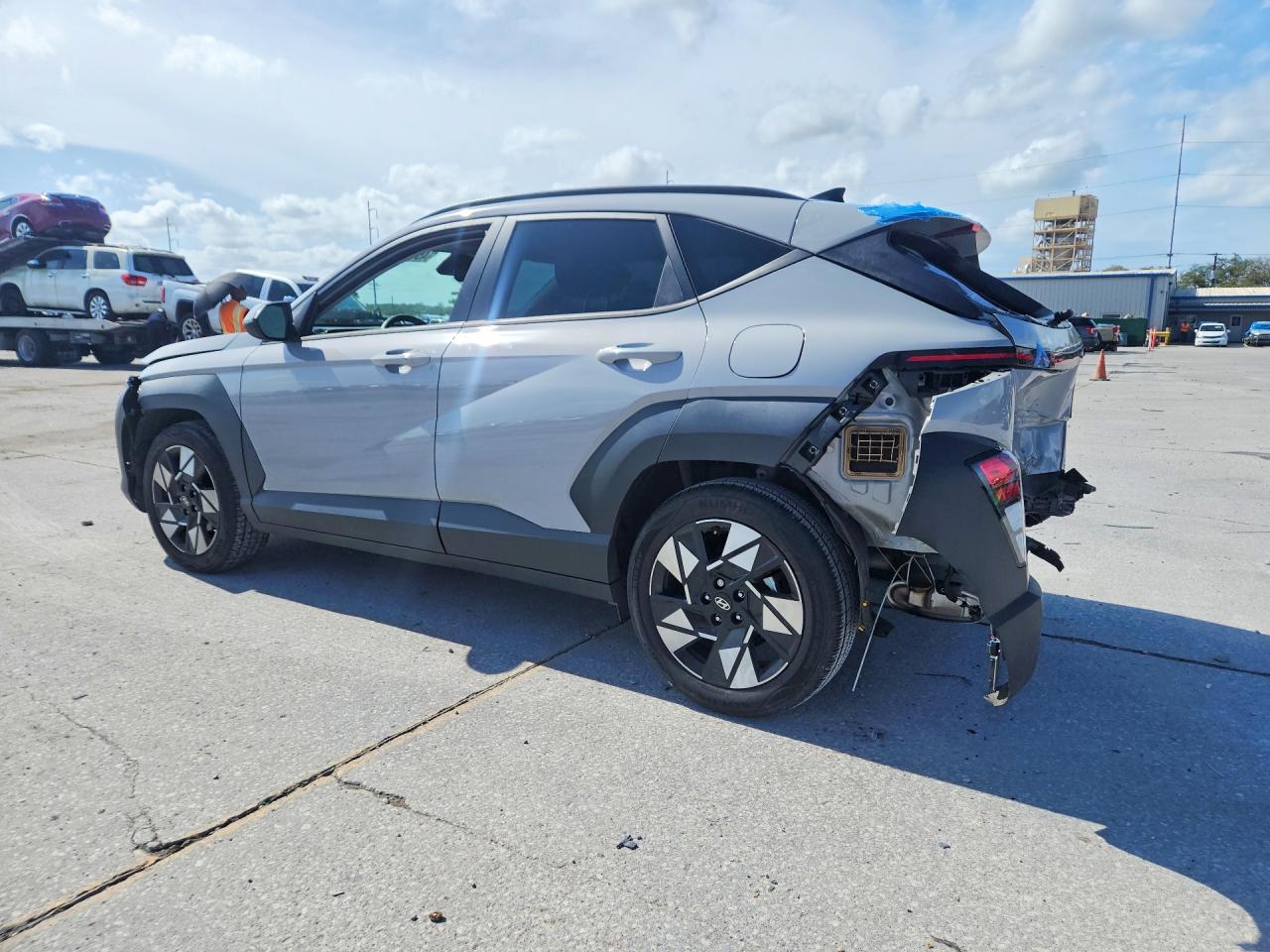 2024 HYUNDAI KONA SEL photo 4