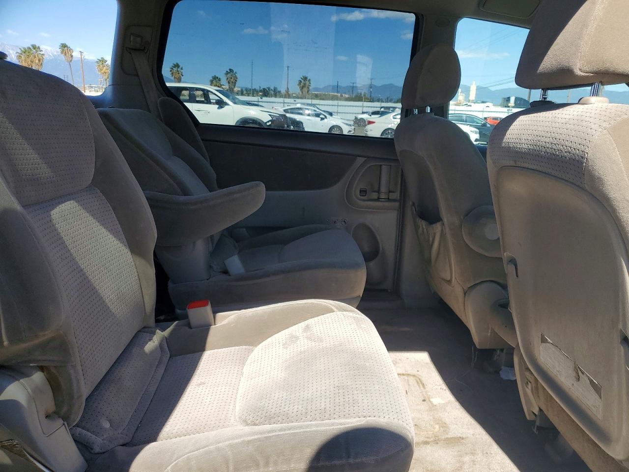 2008 TOYOTA SIENNA LE 7-PASSENGER photo 21