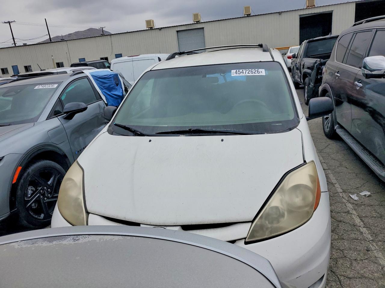 2008 TOYOTA SIENNA LE 7-PASSENGER photo 9