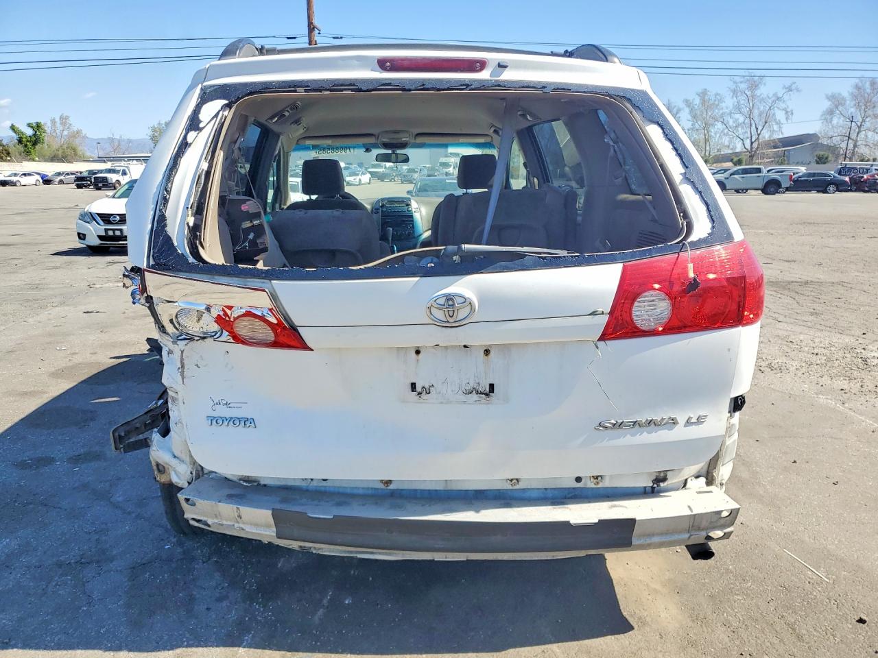 2008 TOYOTA SIENNA LE 7-PASSENGER photo 11