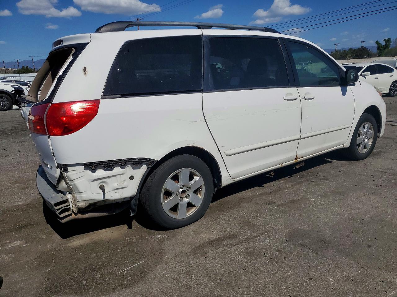 2008 TOYOTA SIENNA LE 7-PASSENGER photo 5
