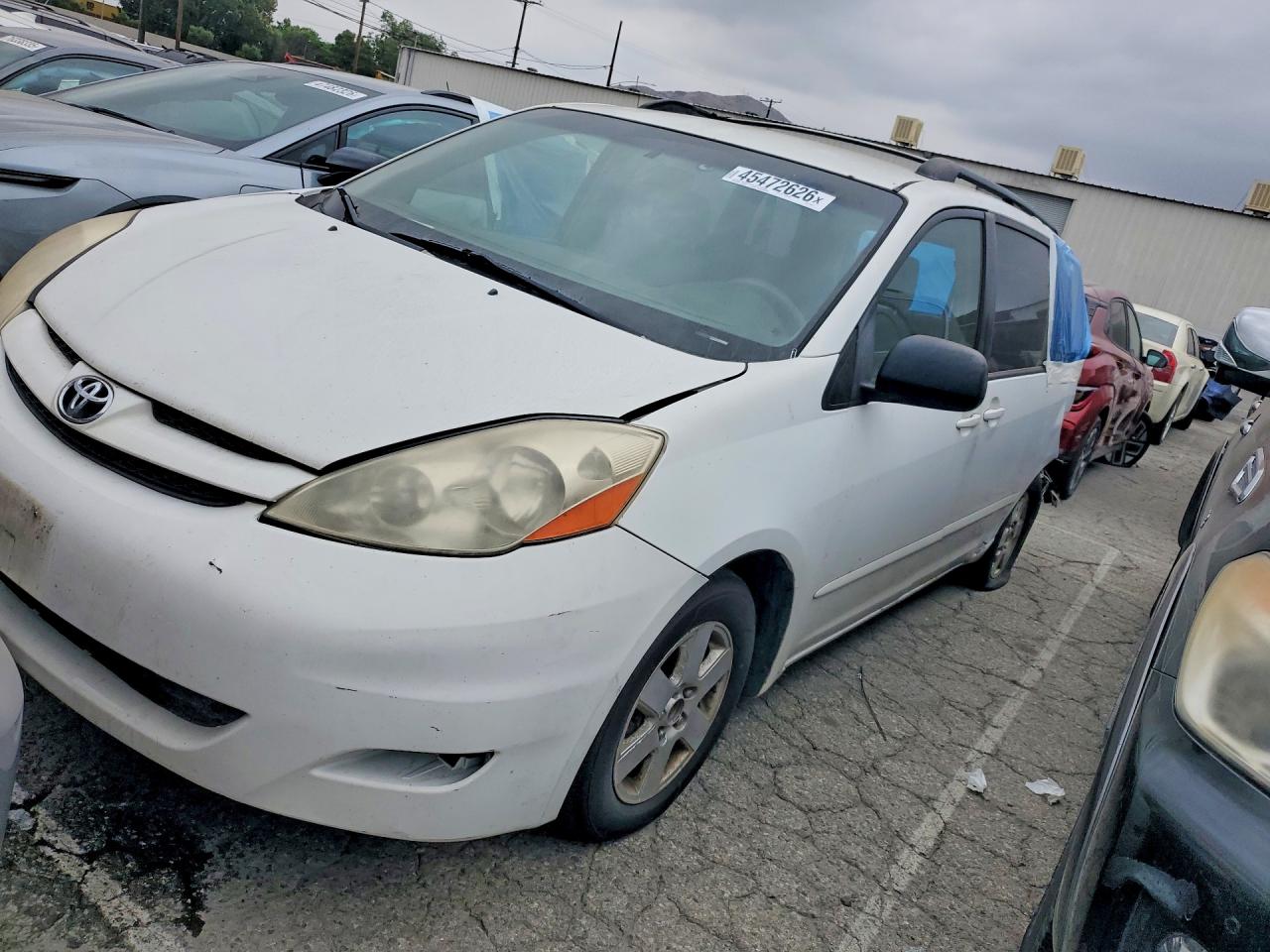 2008 TOYOTA SIENNA