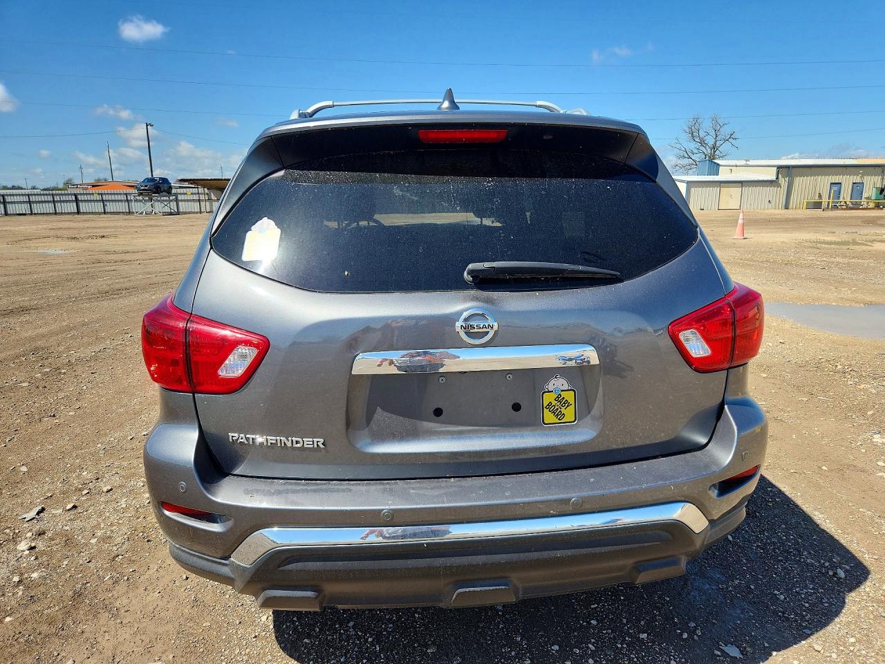 2020 NISSAN PATHFINDER S photo 6