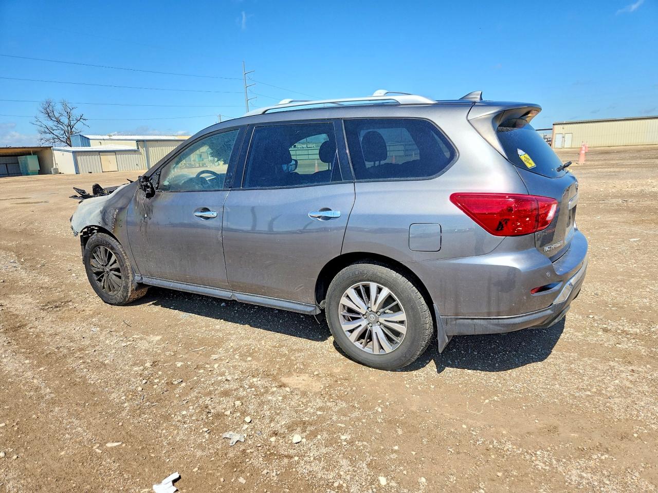 2020 NISSAN PATHFINDER S photo 2