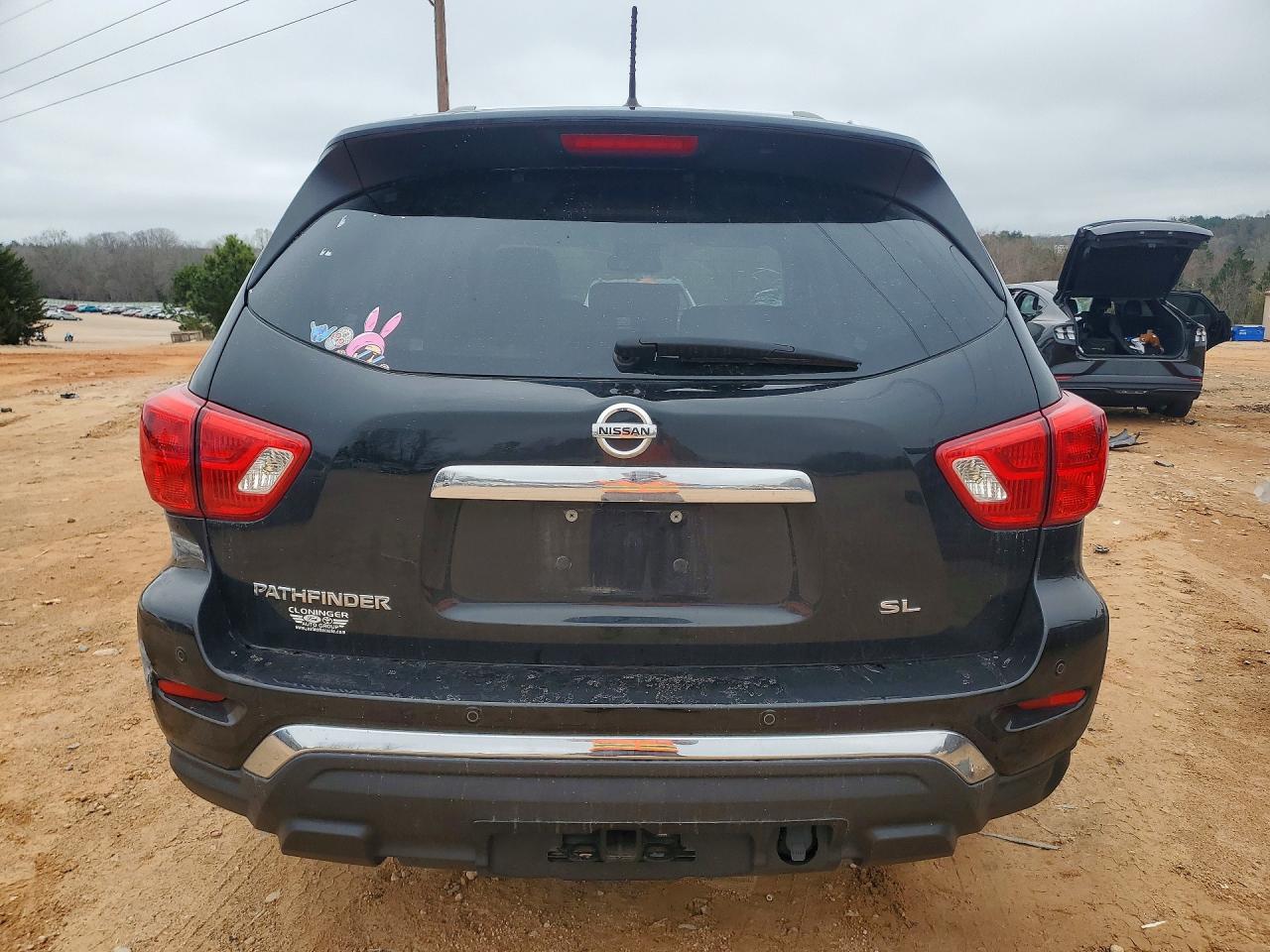 2017 NISSAN PATHFINDER SL photo 6