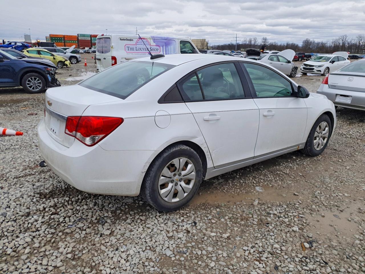 2016 CHEVROLET CRUZE LIMITED LS photo 3