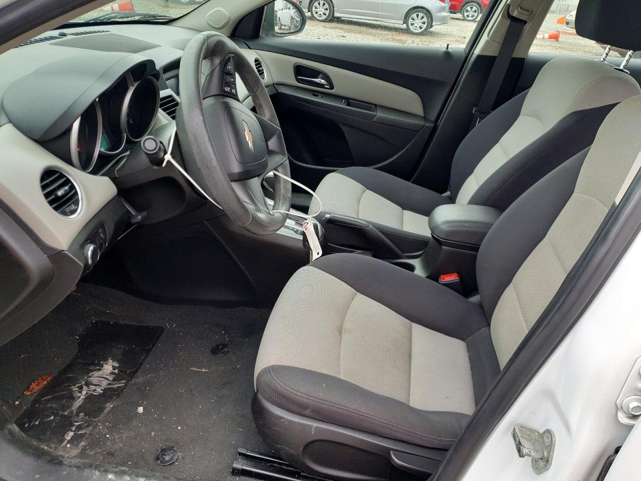2016 CHEVROLET CRUZE LIMITED LS photo 7