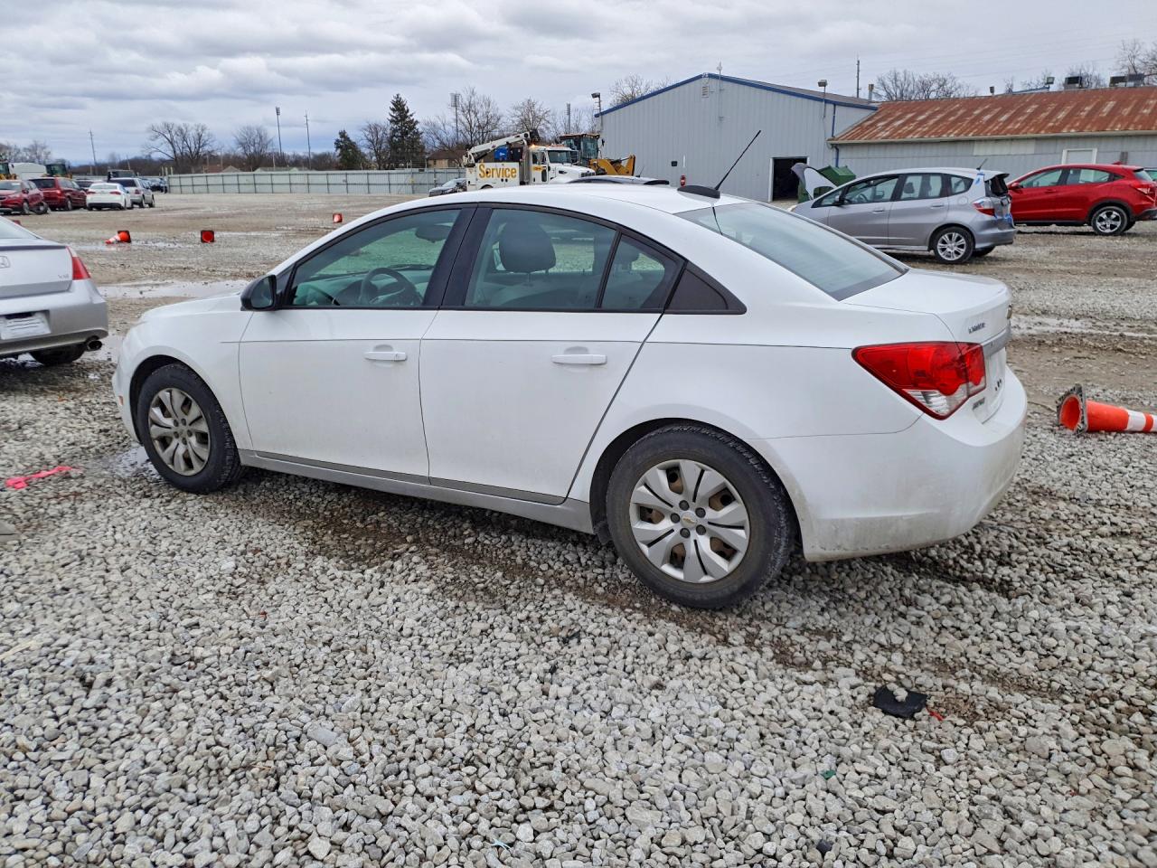 2016 CHEVROLET CRUZE LIMITED LS photo 2
