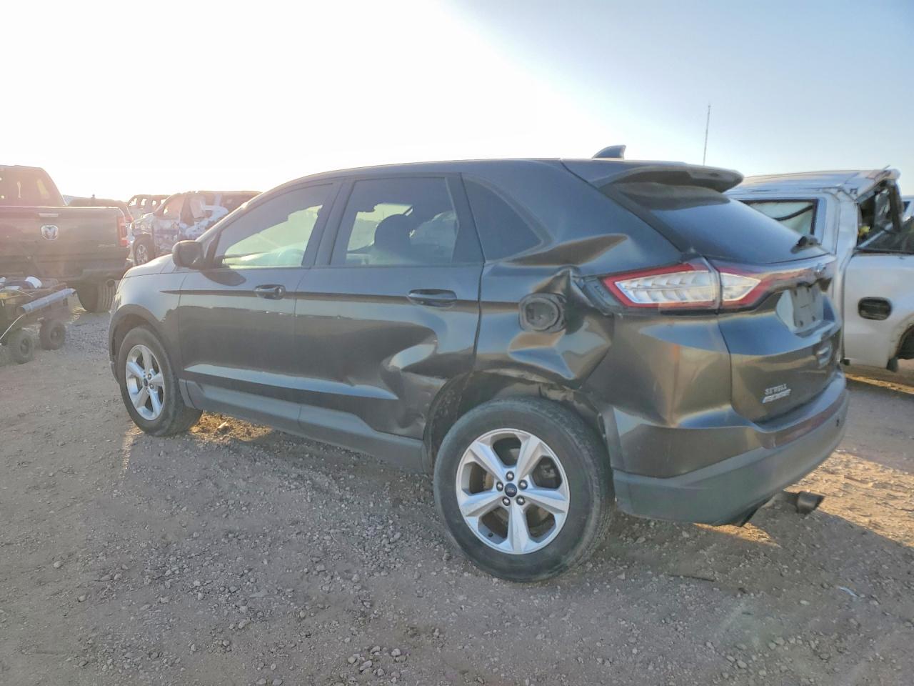 2015 FORD EDGE SE photo 2