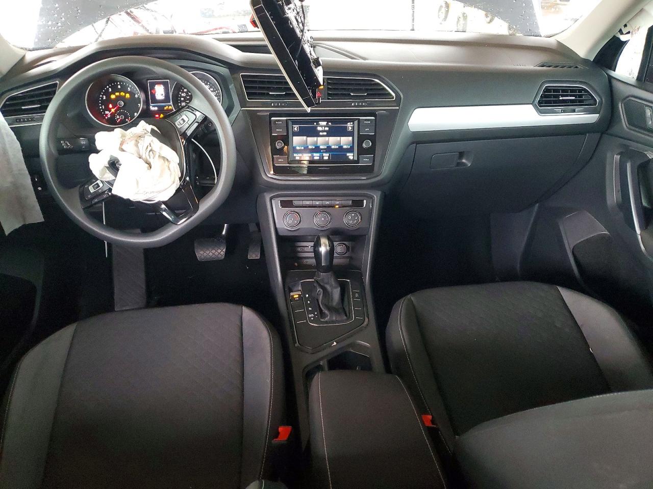 2021 VOLKSWAGEN TIGUAN S photo 22